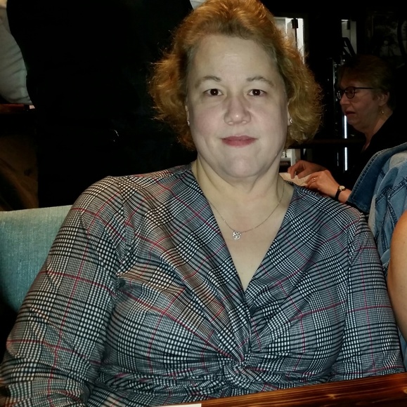 Meet your Posher, Kari - Picture 1 of 1